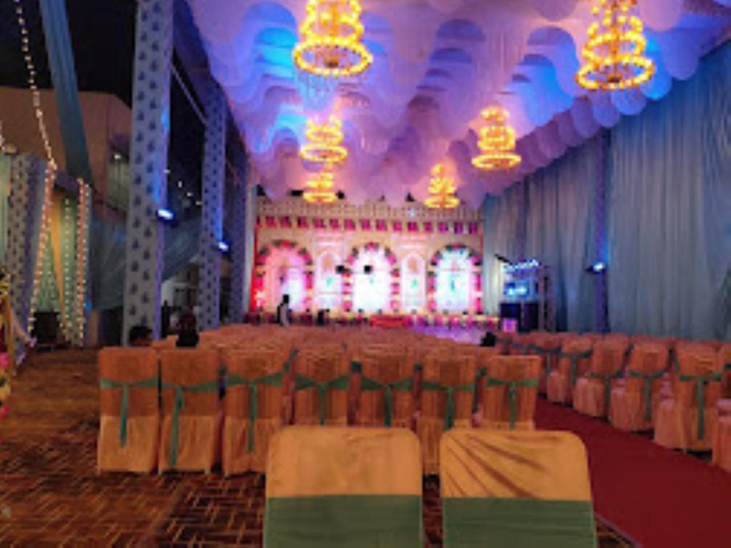 Guru Dev Palace Hotel & Lawn,Ayodhya Zewnętrze zdjęcie