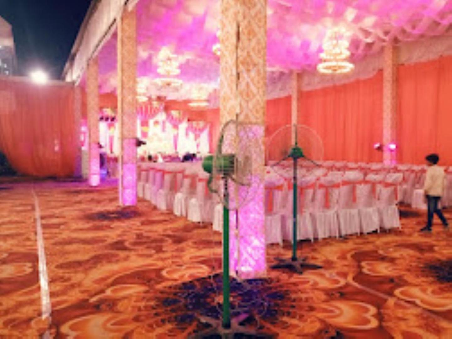 Guru Dev Palace Hotel & Lawn,Ayodhya Zewnętrze zdjęcie